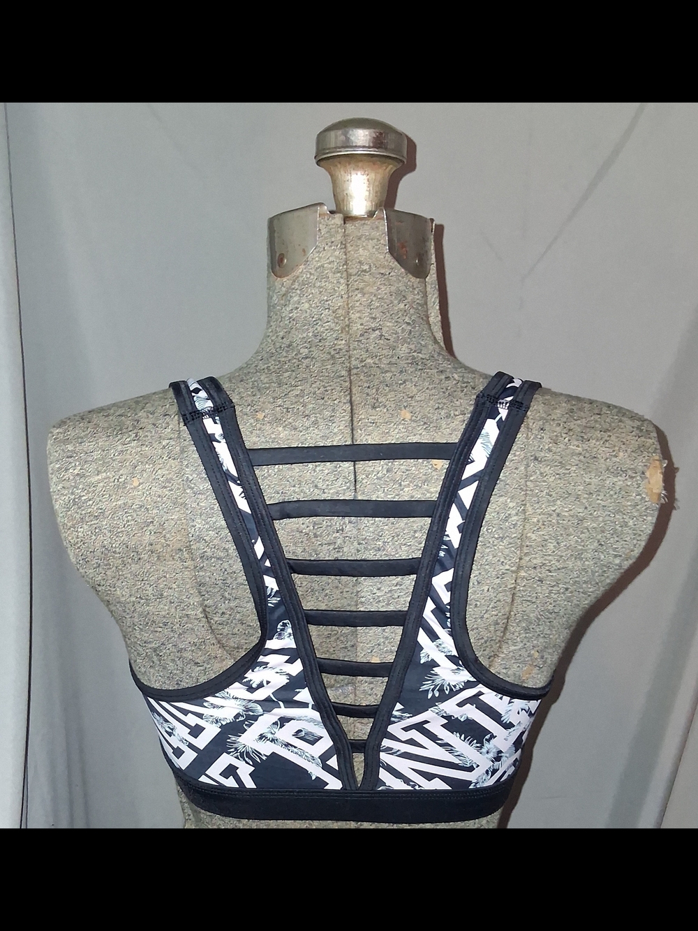 Victoria's Secret Pink Ultimate Pushup Front Zip Logo Bra Size Small - Picture 5 of 10